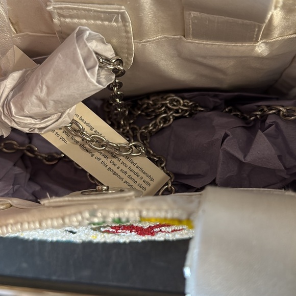 NWT VIRAL Beach Ball Summer Bag - Picture 3 of 5